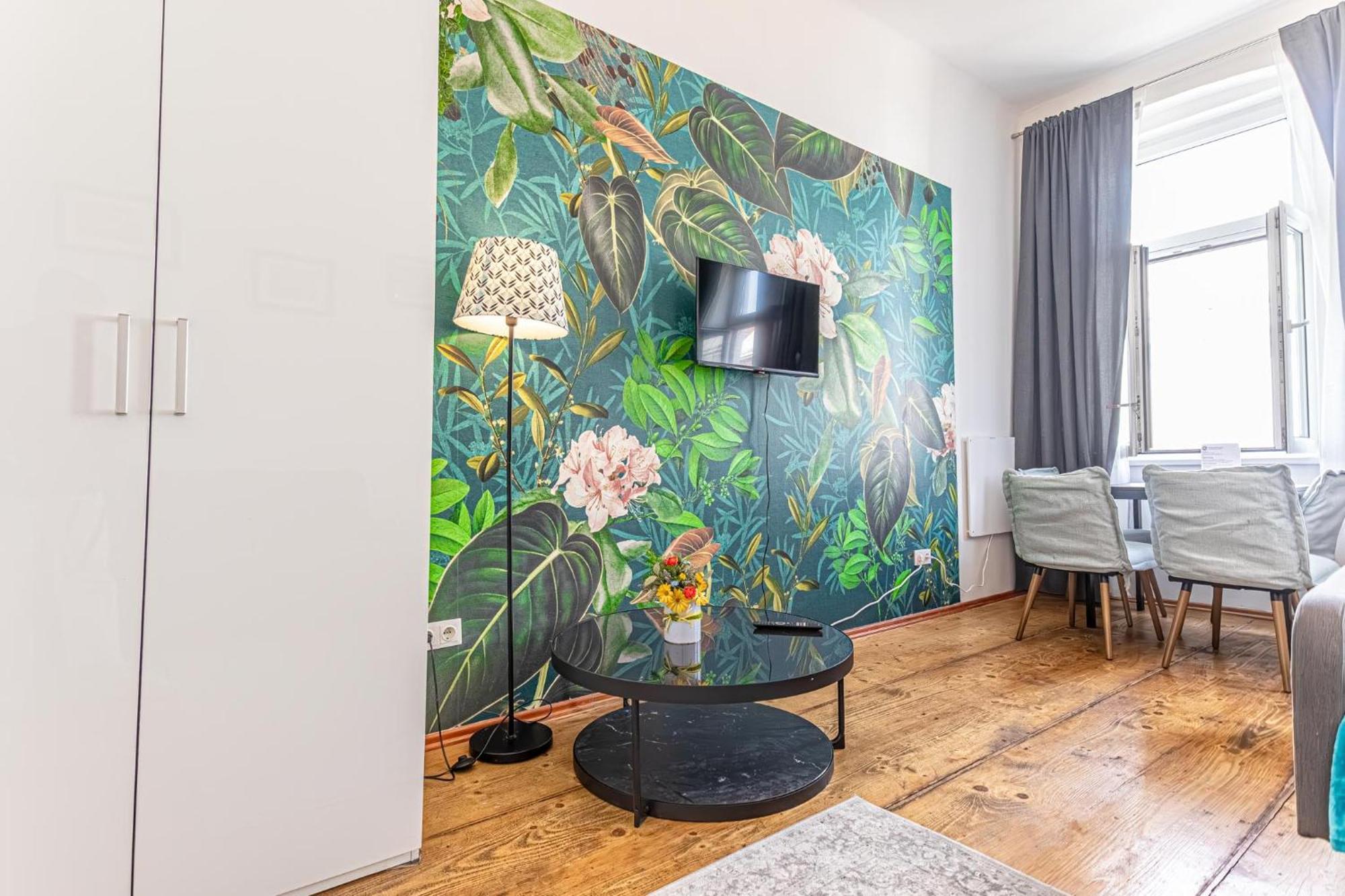 Stylish 1Br Apartment- Near Westbahnhof U3&U6 Wenen Buitenkant foto